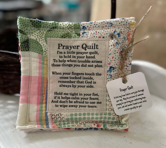 💖BUY 3 PAY FOR 2【CODE:LUCK】💖Prayer Quilt with cross inside